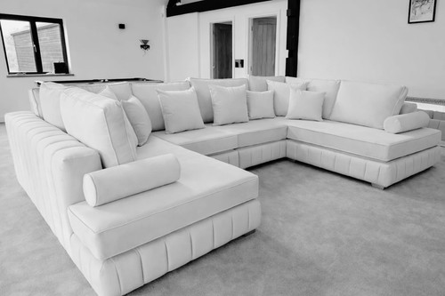 Luxury lilly shape cinema - lilly, u
